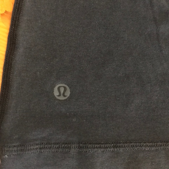 Men’s lululemon v-neck t-shirts - Picture 3 of 3